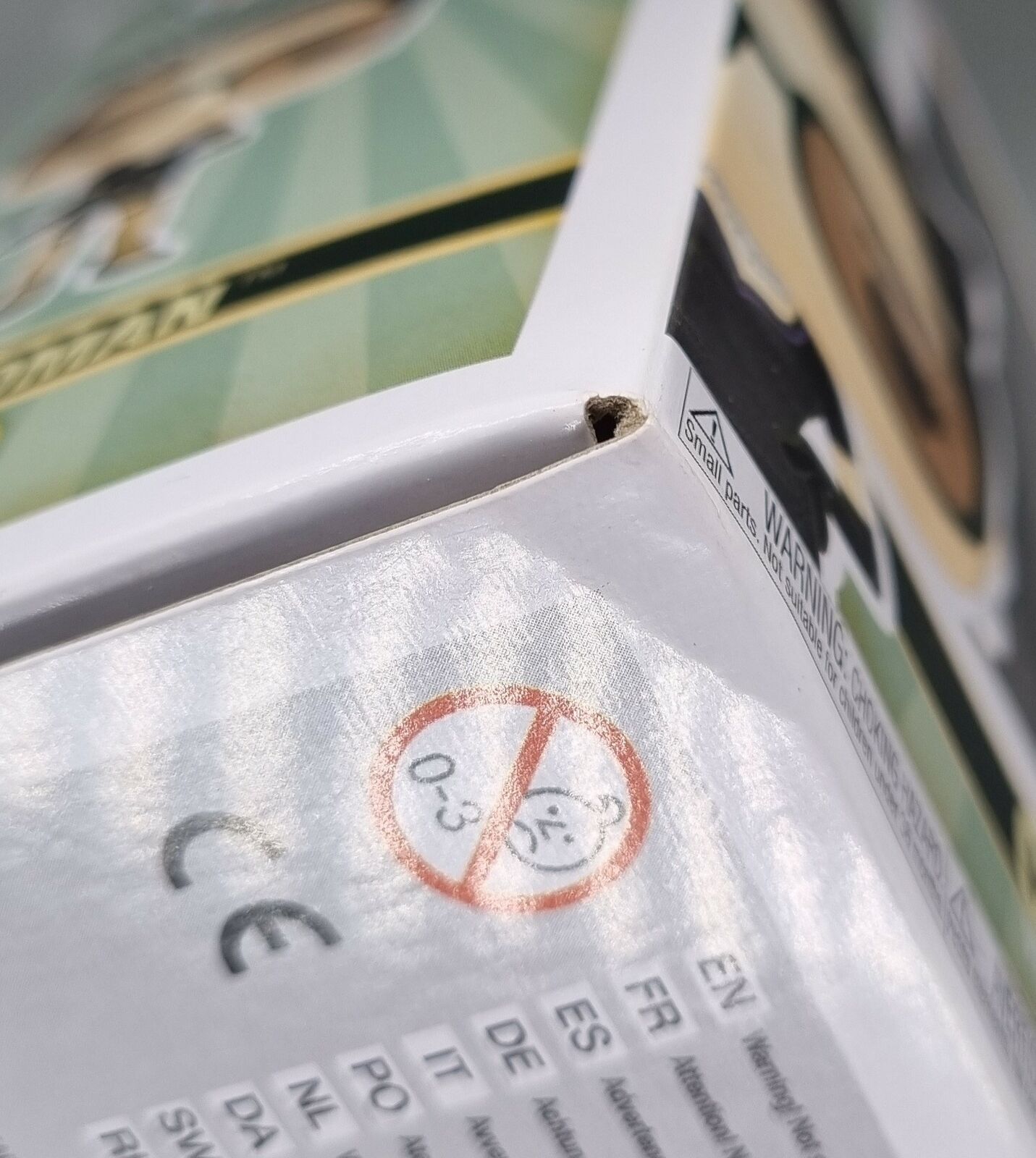 #225 Catwoman (Purple) Chase - DC Bombshells Box Damaged Funko POP - PopsforSale.co.uk