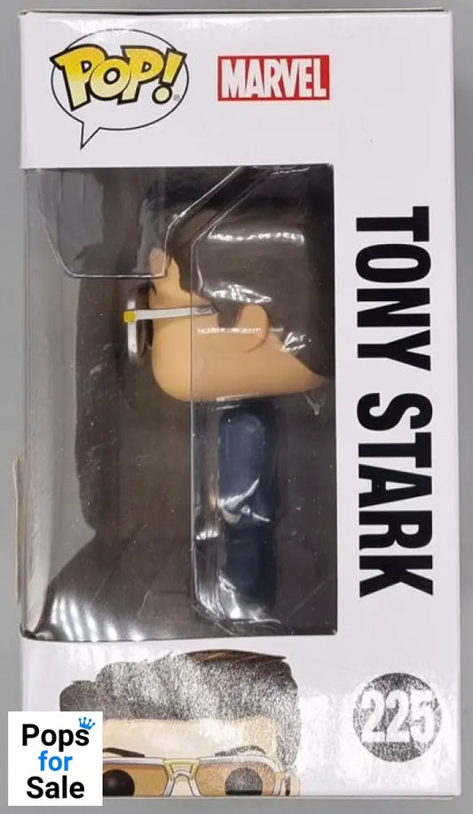 #225 Tony Stark (Holding Helmet) Marvel Spider-Man Homecomin Funko POP