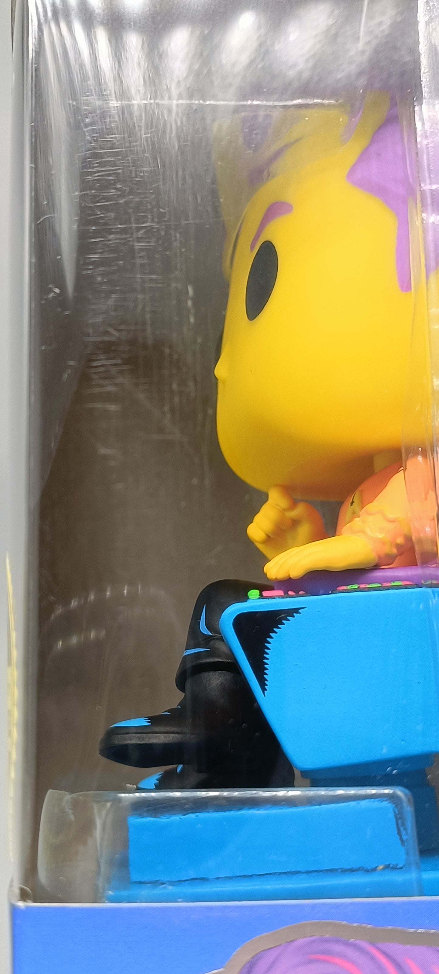 #18 Captain Kirk Blacklight Star Trek - Digital 1967p Box Damaged Funko POP