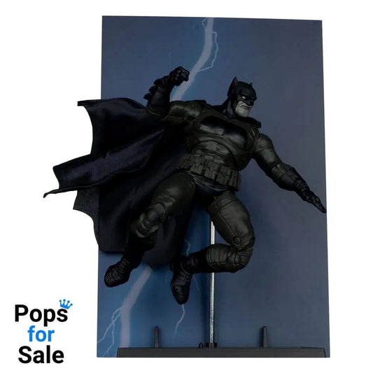 DC Multiverse McFarlane Cover Recreations Action Figure Batman (Batman: The Dark Knight Returns #1) (Gold Label) 18 cm