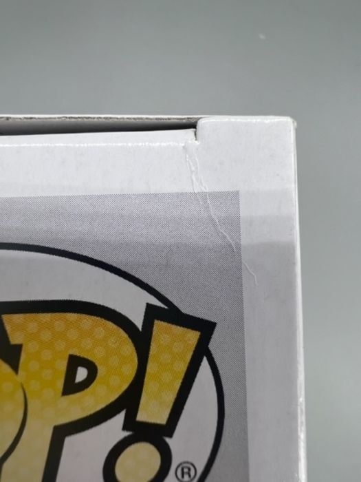 #478 Boba Fett (w/ Weapons) Star Wars The Mandalorian Box Damaged Funko POP