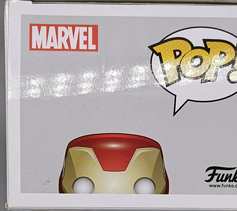 467 Iron Man (Action Pose) Marvel Avengers Endgame Box Damaged Funko POP