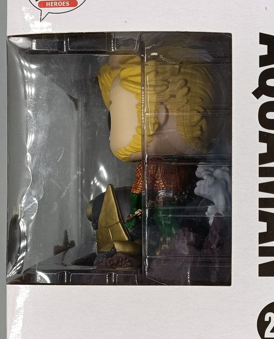 254 Aquaman - Deluxe - DC Jim Lee Funko POP - Box Damaged