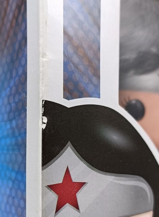 #08 Wonder Woman (New 52) - DC Universe - Box Damaged Funko POP