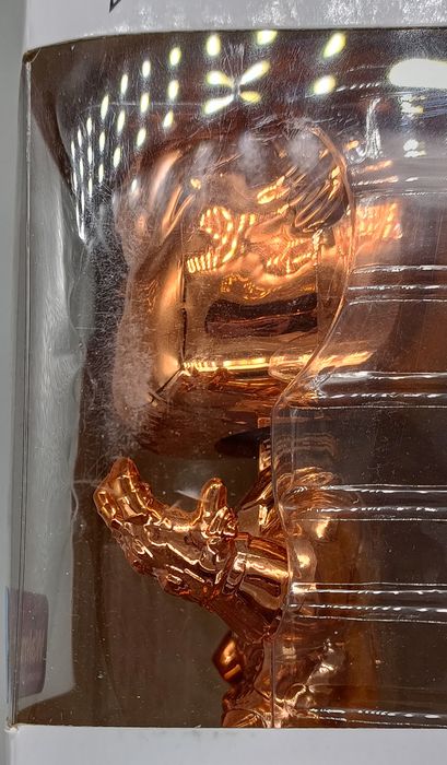#289 Thanos (Orange) Chrome Marvel Avengers Infinity Box Damaged Funko POP