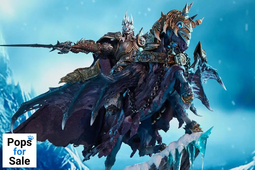 World of Warcraft Statue The Lich King & Invincible 68 cm Statues