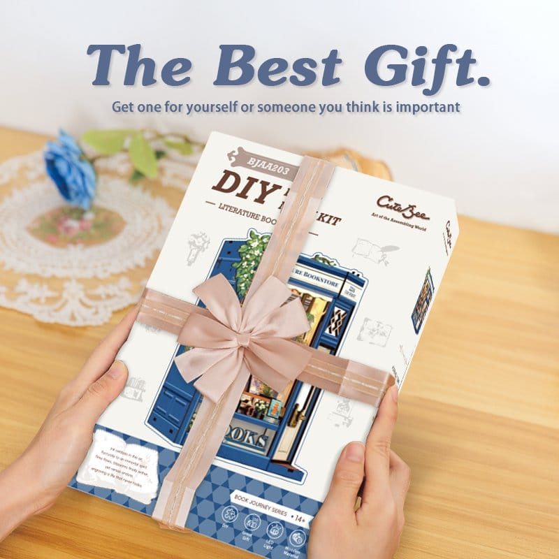 Book Nook Literature Bookstore 17 x 12 cm