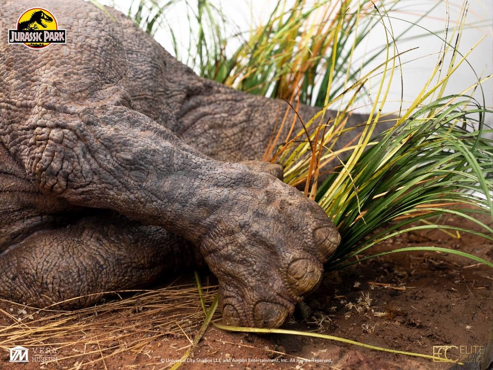 Jurassic Park Maquette 1/8 Sick Triceratops 96 cm