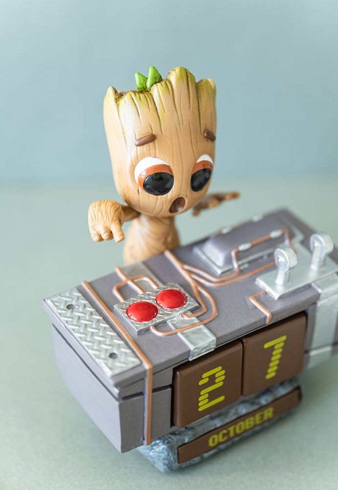 Marvel 3D Perpetual Calendar Groot Death Button 12 cm