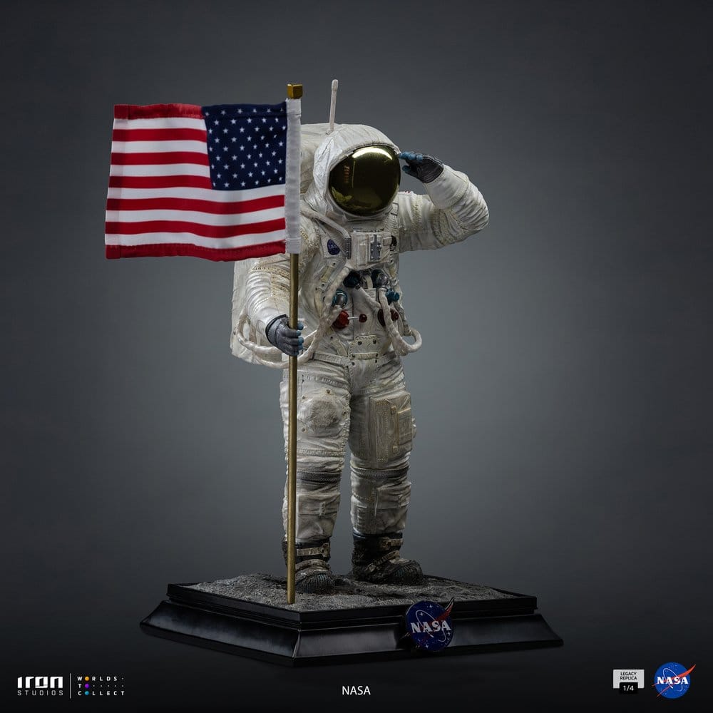 NASA Legacy Replica Statue 1/4 Apollo 11 Astronaut 58 cm