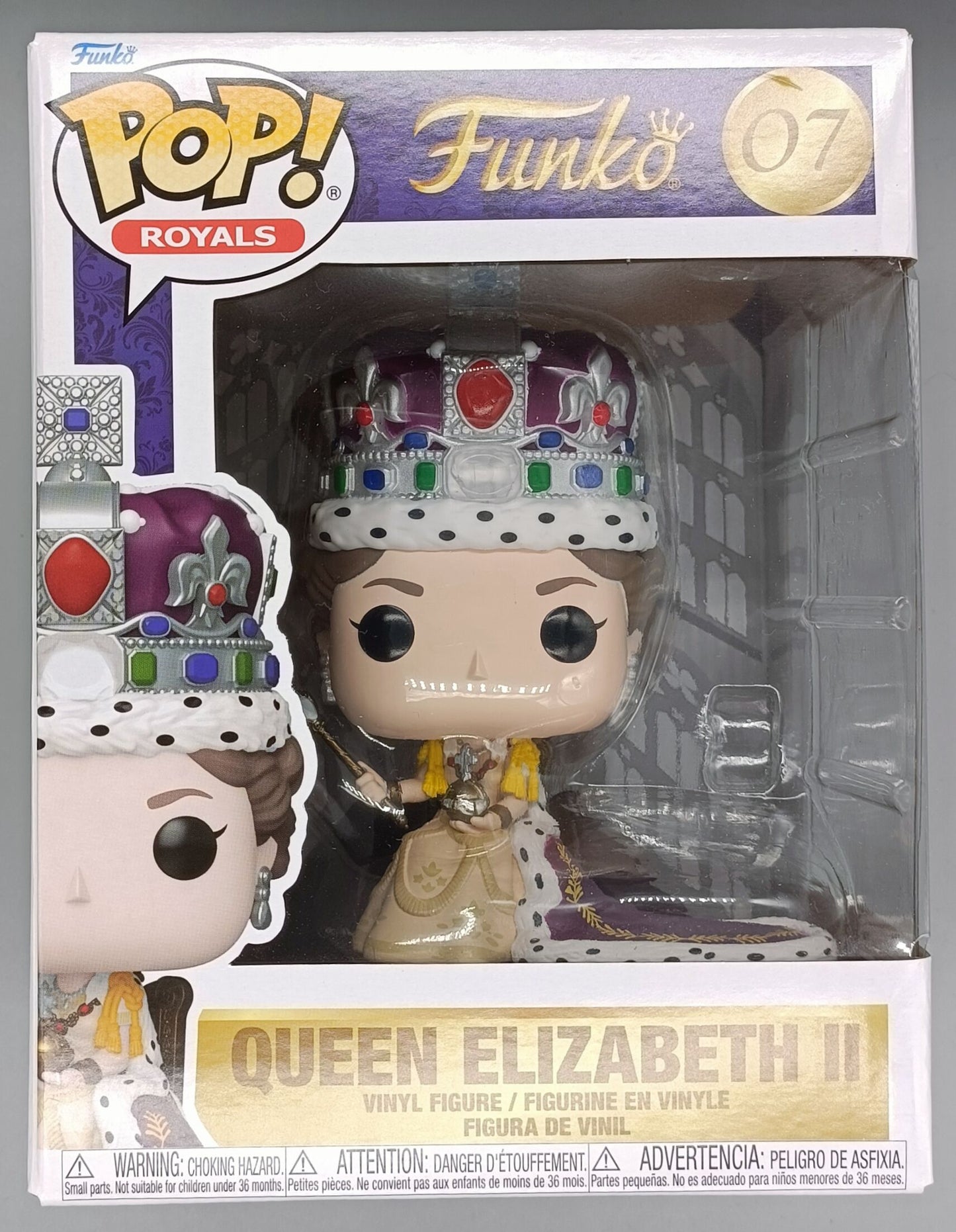 #07 Queen Elizabeth II (Coronation) Premium - Royals