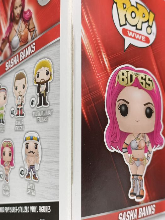 42 Sasha Banks - WWE - Funko POP - Box Damaged