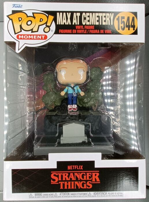 #1544 Max at Cemetery - Deluxe - Stranger Things - Brand New Funko POP