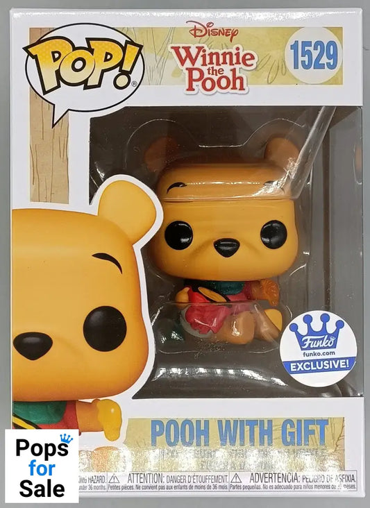 1529 Pooh with Gift - Disney Winnie the Pooh Funko POP - Brand New