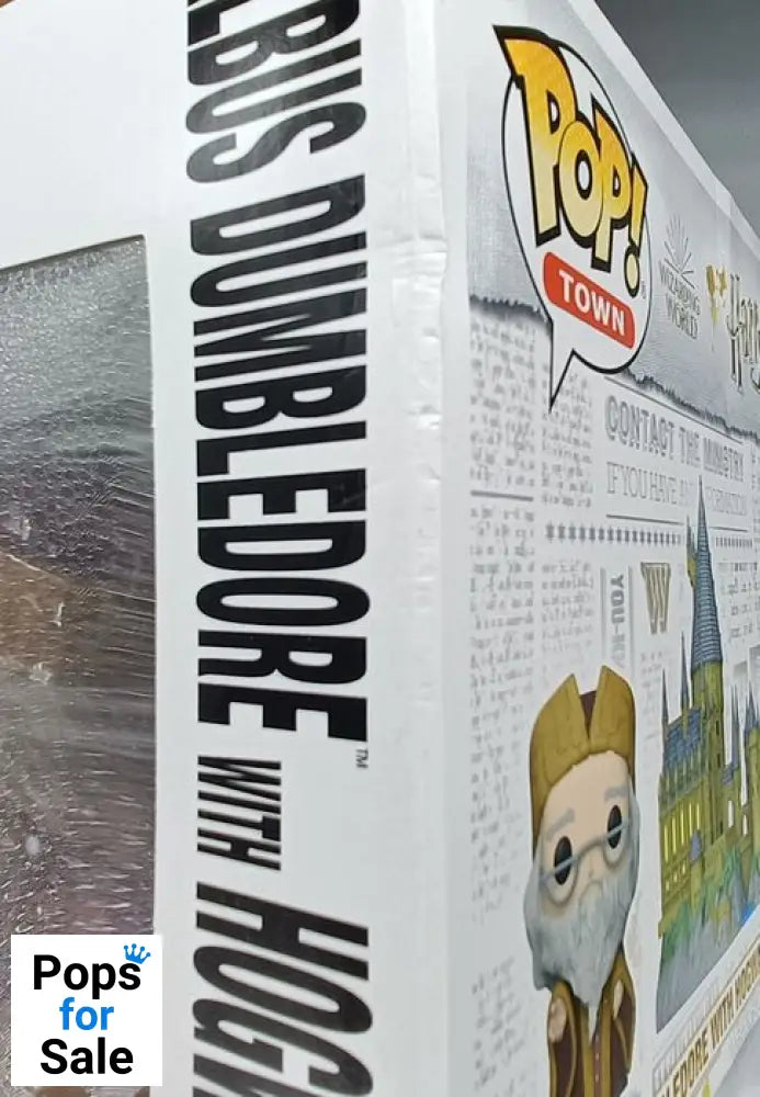 #27 Albus Dumbledore with Hogwarts Harry Potter Town Damaged Box Funko POP