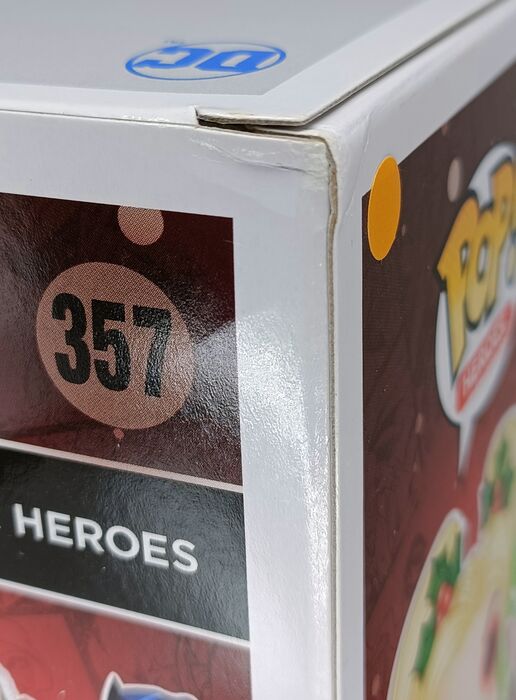 357 Harley Quinn (with Helper) - DC - Holidays - Box Damaged Funko POP