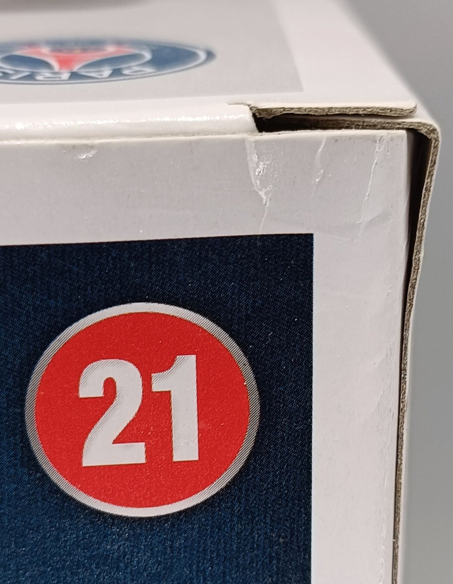 21 Kylian Mbappé - PSG Paris Saint Germain - Box Damaged Funko POP