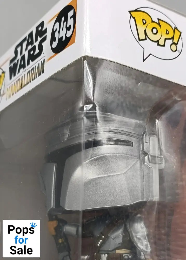 #345 The Mandalorian (w/ Beskar Armor) - Star Wars Box Damaged Funko POP