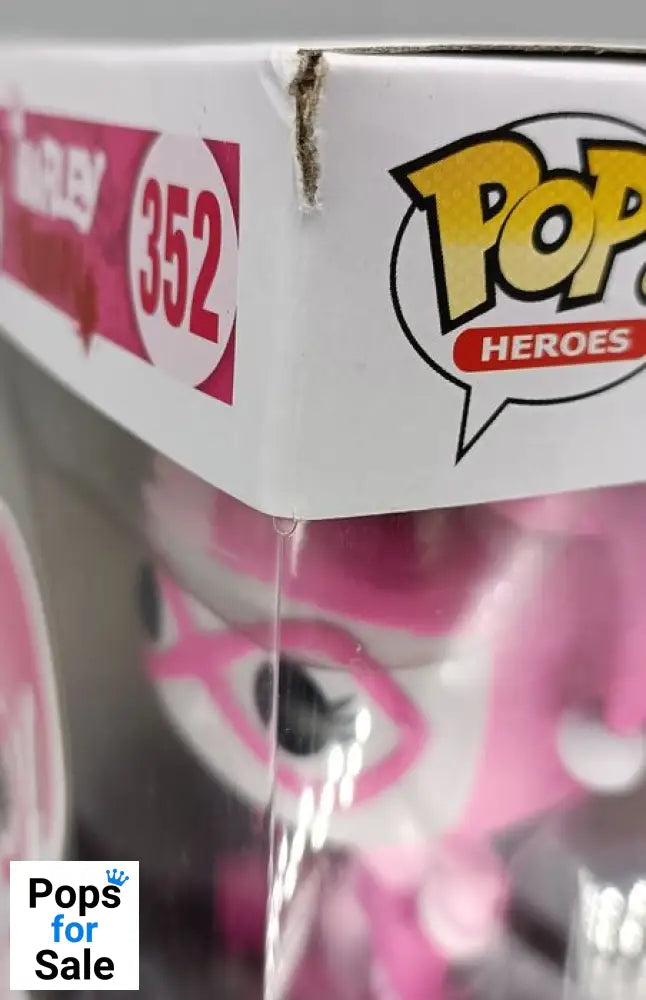 352 Harley Quinn (BCA) - DC Breast Cancer Awareness Funko POP - Box Damaged