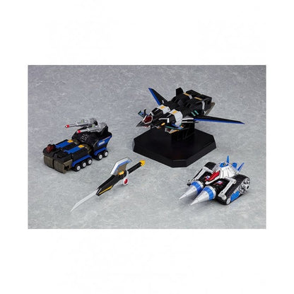 Max Combine DX Full Power Gridman (Initial Fighter Color) Vinyl Figure
