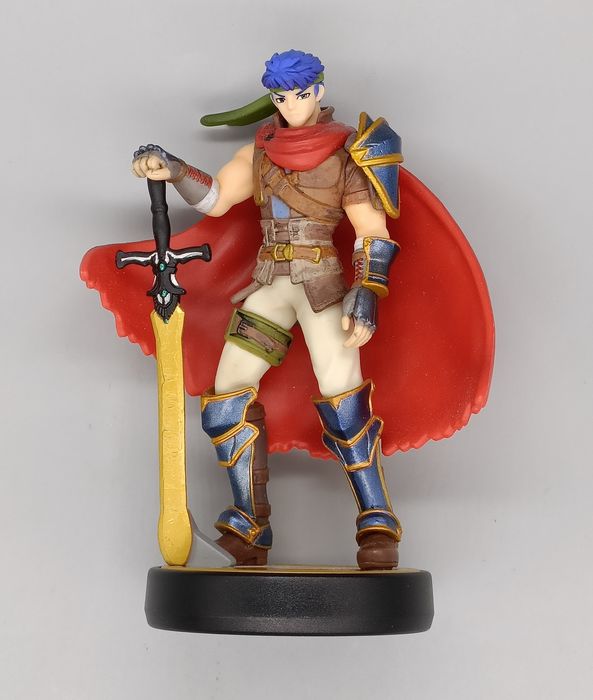 Nintendo amiibo Figure Ike for Nintendo Wii-U - [No Box]