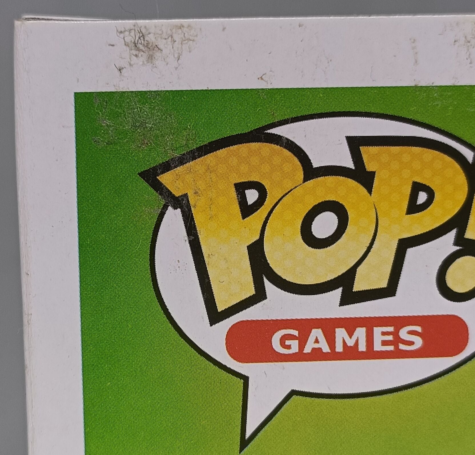 438 Skull Trooper - Glow - Fortnite -Funko POP - Box Damaged