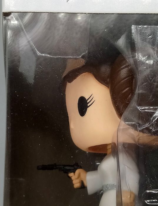 #04 Princess Leia - Star Wars - Box Damaged Funko POP