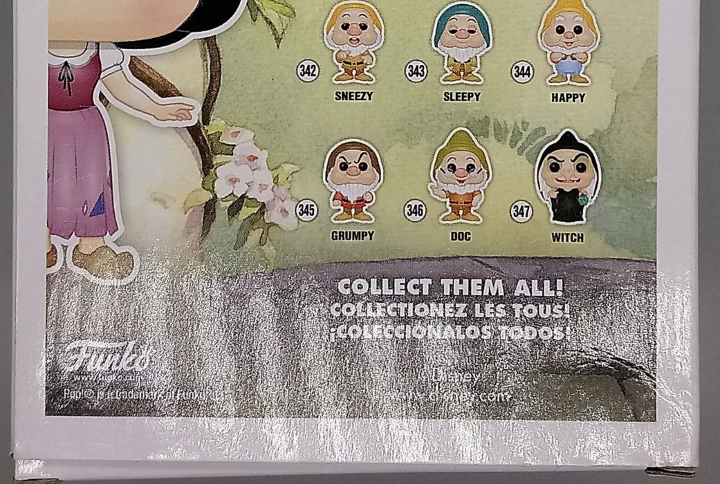 #349 Snow White (Maid) - Disney - Box Damaged Funko POP