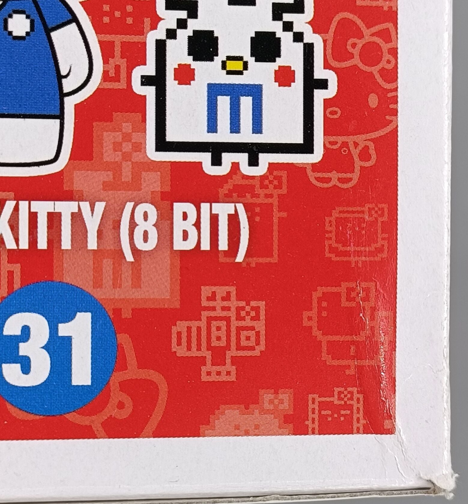 31 Hello Kitty (8 Bit, w/ Heart) Chase - Sanrio - Funko POP - Box Damaged