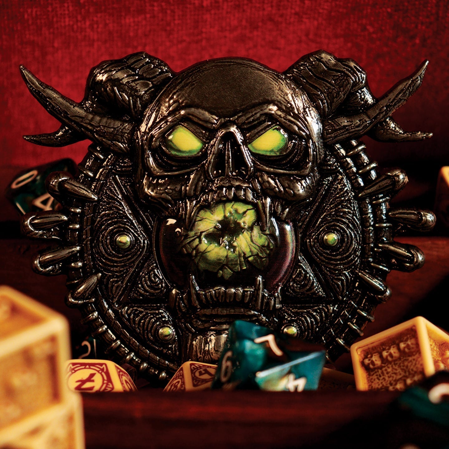 Dungeons & Dragons Limited Edition Talisman of Ultimate Evil Medallion and Art Card Medallion