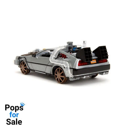 Back to the Future III Hollywood Rides Diecast Model 1/24 DeLorean Time Machine Railroad Wheels