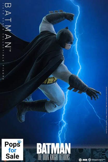 Batman: The Dark Knight Returns Comic Masterpiece Action Figure 1/6 Batman 32 cm