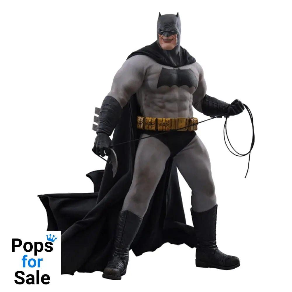 Batman: The Dark Knight Returns Comic Masterpiece Action Figure 1/6 Batman 32 cm Action figures