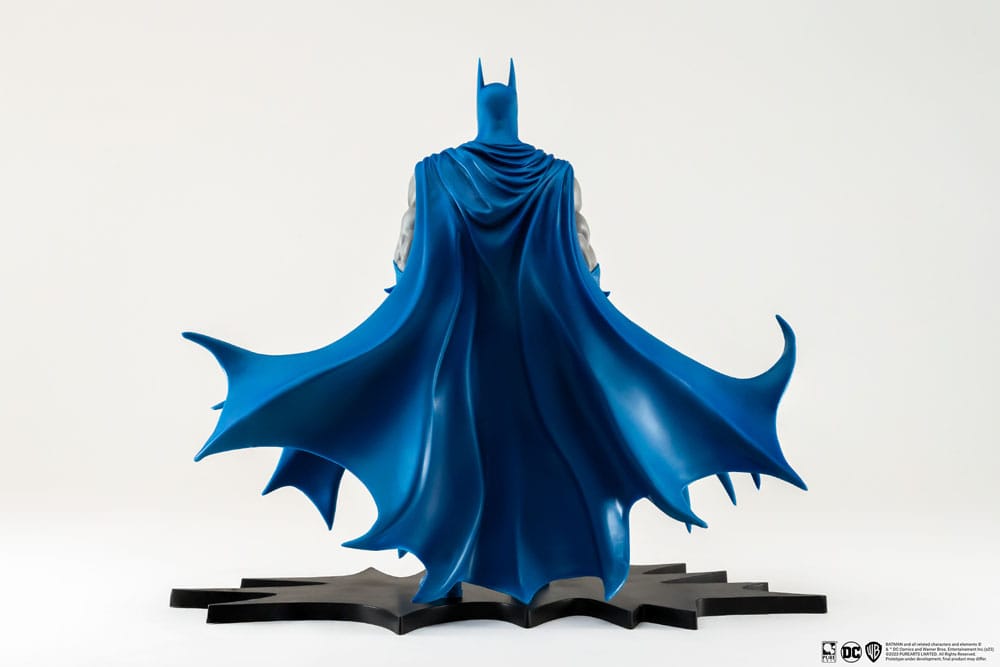 1/8 11" Batman PVC Figurine - DC - PureArts