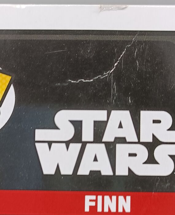 #85 Finn (w/ Lightsaber) Star Wars The Force Awakens Box Damaged Funko POP