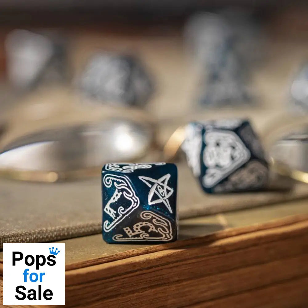Call of Cthulhu Dice Set Abyssal & White (7) Dice