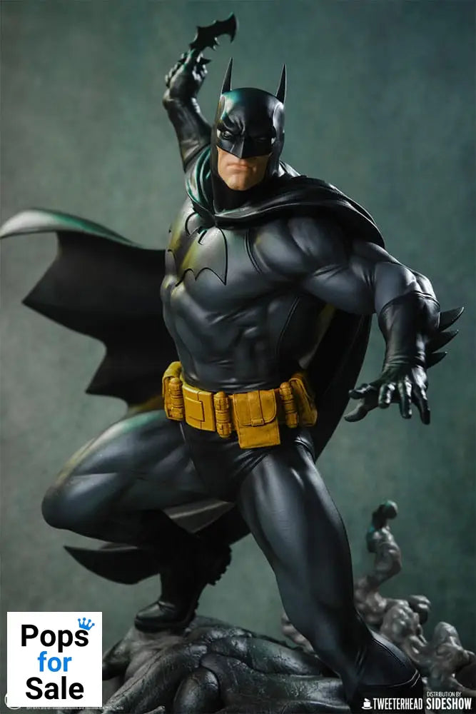 DC Comics Maquette 1/6 Batman (Black and Gray Edition) 50 cm