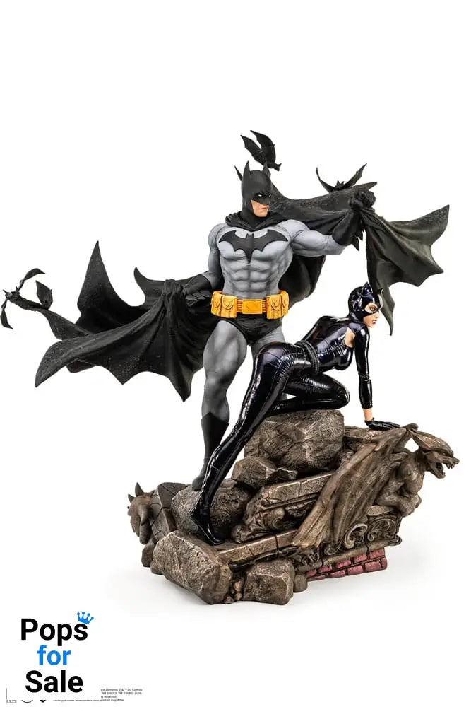 DC Comics Statue 1/4 Batman & Catwoman Reunion 67 cm