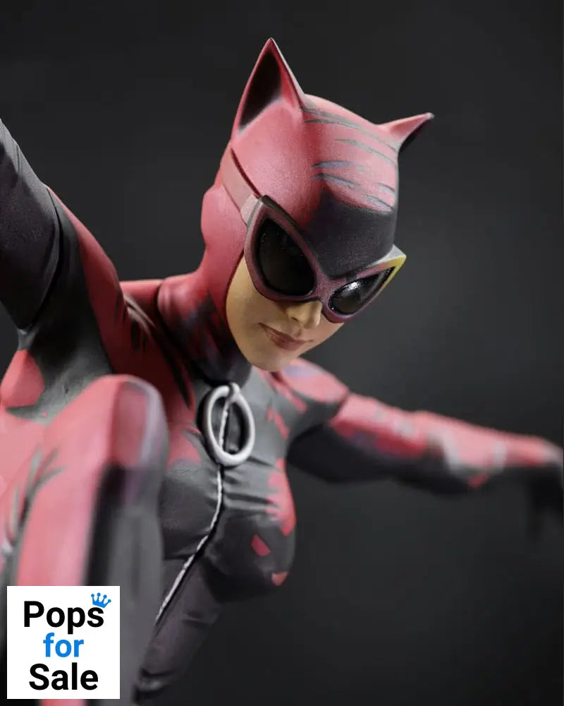 DC Designer Series Statue 1/6 Catwoman by Jock 33 cm