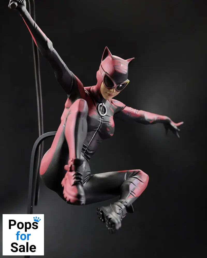 DC Designer Series Statue 1/6 Catwoman by Jock 33 cm
