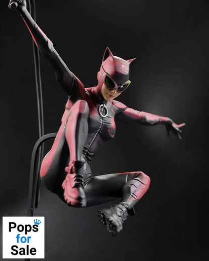DC Designer Series Statue 1/6 Catwoman by Jock 33 cm