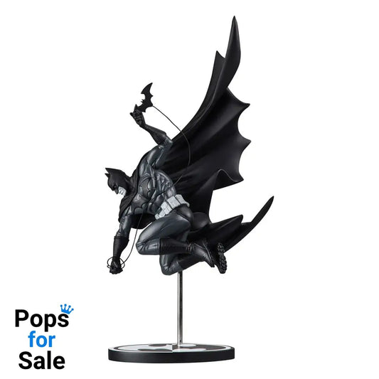 DC Direct Batman Black & White Statue 1/10 Batman by Inhyuk Lee 25 cm
