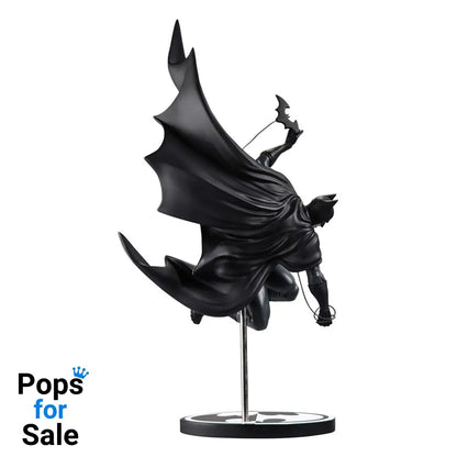 DC Direct Batman Black & White Statue 1/10 Batman by Inhyuk Lee 25 cm