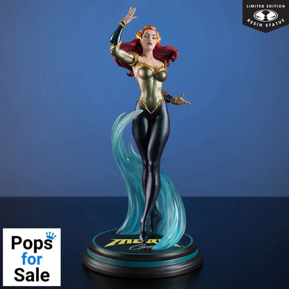DC Direct Cover Girls Statue 1/8 Mera by J. Scott Campbell 26 cm