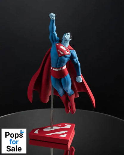 DC Direct Statue 1/10 Superman Red and Blue: Superman by Gary Frank Limited Edition 26 cm Statues