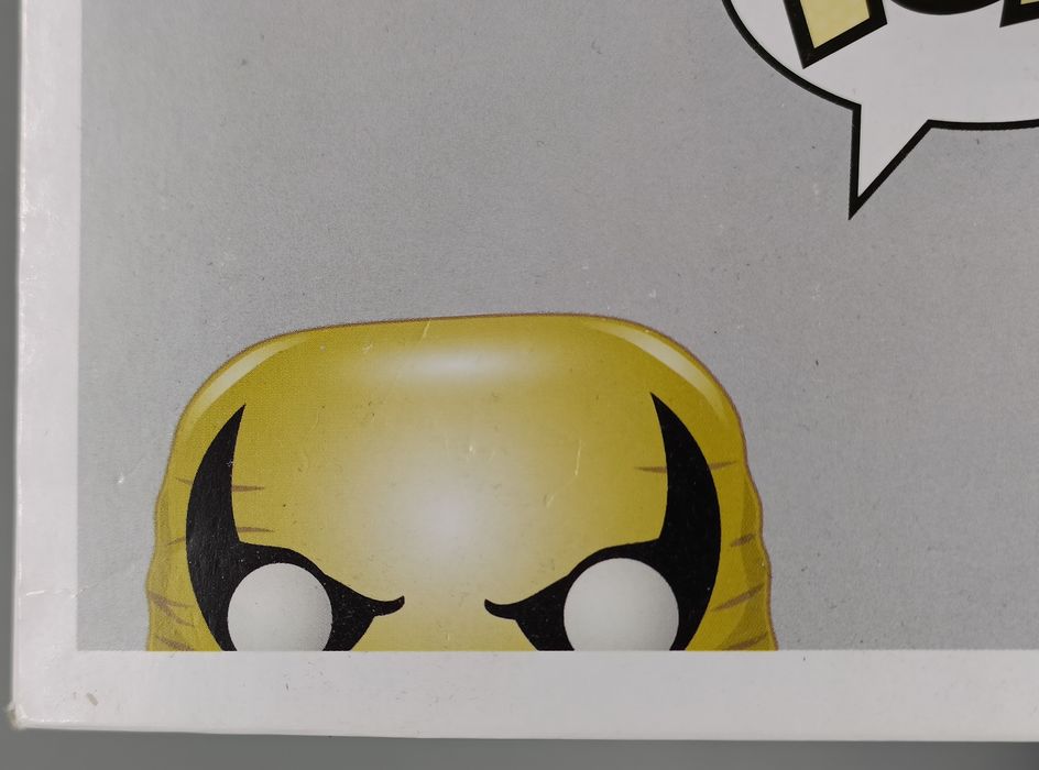 188 Iron Fist (White & Gold) Marvel - Box Damaged Funko POP