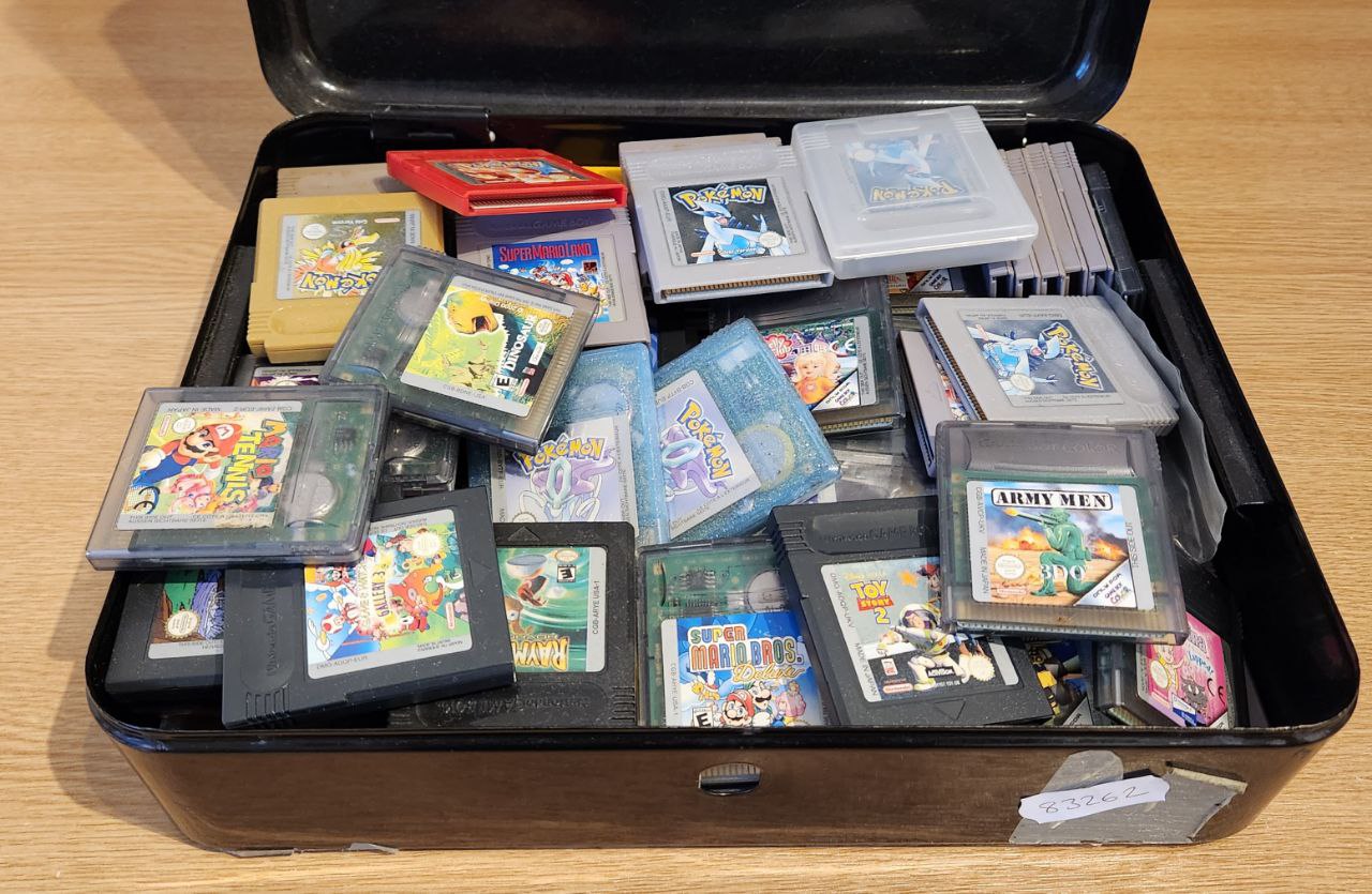 Crazy Bikers for Nintendo Gameboy Color - [Just Cartridge & Worn Label]