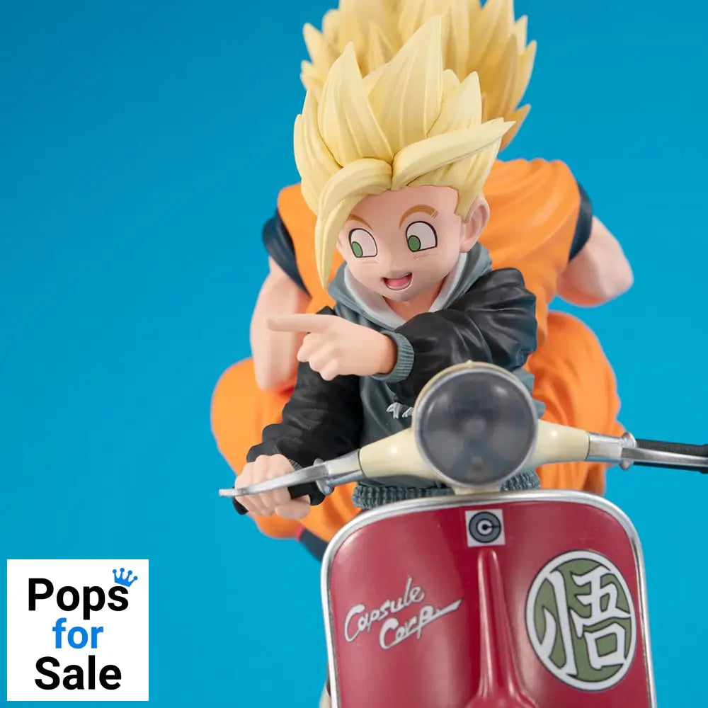 Dragonball Z 05 Desktop Real McCoy PVC Diorama Super Saiyan Son Goku & Super Saiyan Son Gohan & Motorbike 16 cm Statues
