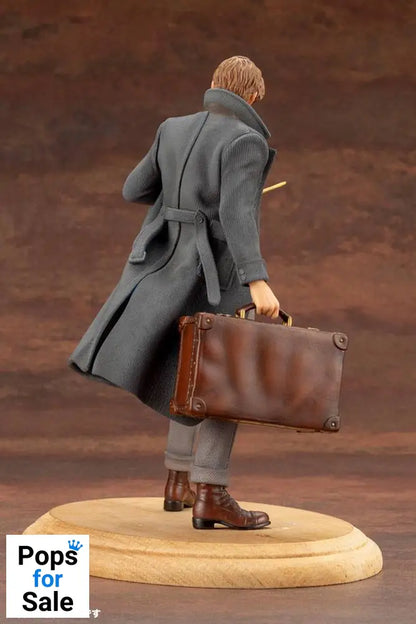 Fantastic Beasts 2 ARTFX+ PVC Statue 1/10 Newt Scamander 18 cm