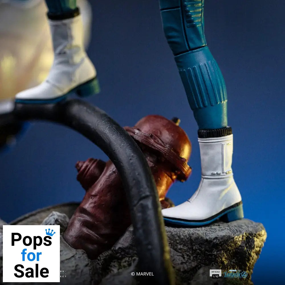 Fantastic Four Art Scale Statue 1/10 Invisible Woman and Franklin 28 cm Statues